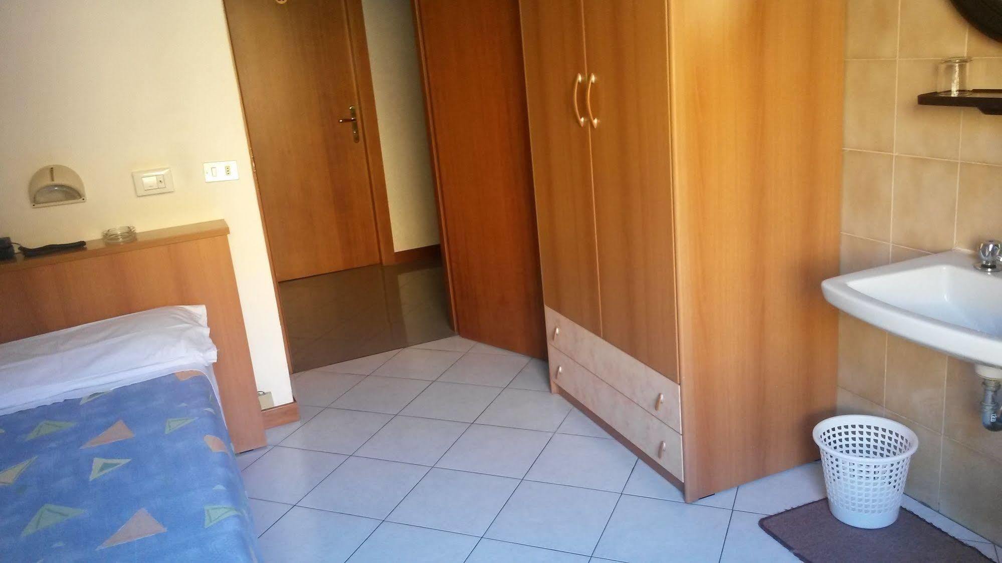 Pensione Marconi Bolonha Exterior foto